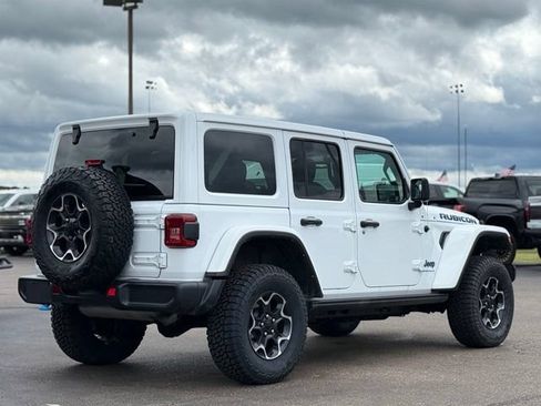 Used 2023 Jeep Wrangler Unlimited Rubicon 4xe w/ Cold Weather Group AWD/4WD image 43