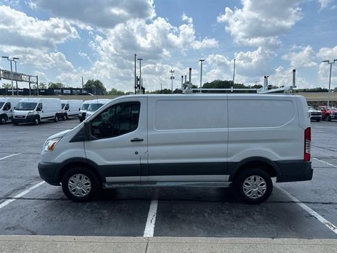 Used 2018 Ford Transit 250 130 Low Roof w/ Exterior Upgrade Package RWD image 5