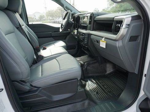 New 2025 Ford F350 XL w/ XL Chrome Package AWD/4WD image 3