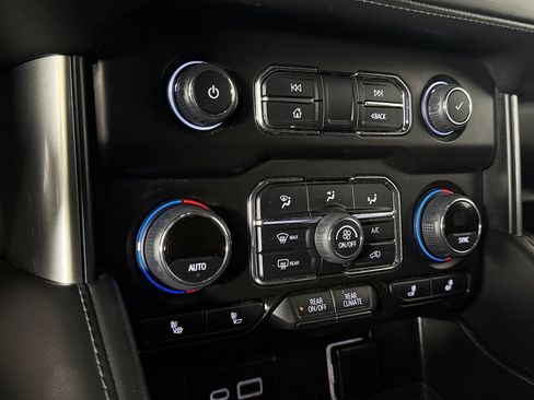 Used 2022 Chevrolet Tahoe LT RWD image 19