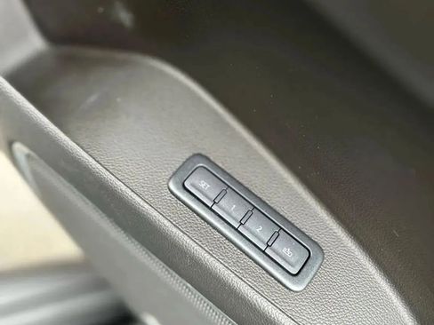 Used 2019 Chevrolet Tahoe LT image 28