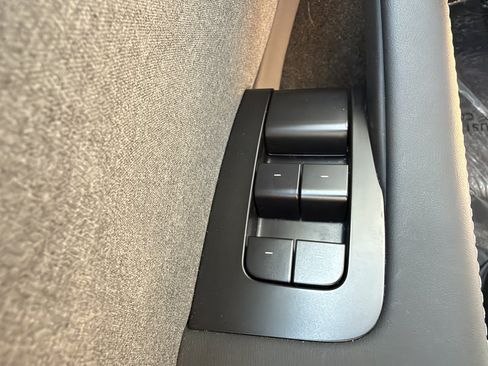 Used 2025 Tesla Model 3 Long Range RWD image 33