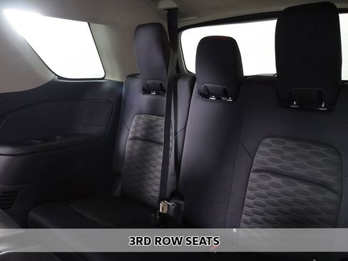 Used 2023 Nissan Pathfinder SV image 7