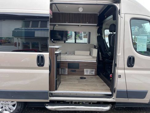 Used 2018 RAM ProMaster 1500 w/ Premium Appearance Group FWD image 14