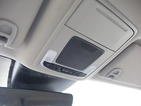 Used 2025 Honda Pilot EX-L image 30