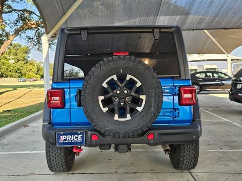 Used 2024 Jeep Wrangler Unlimited Rubicon w/ Capability Package AWD/4WD image 6