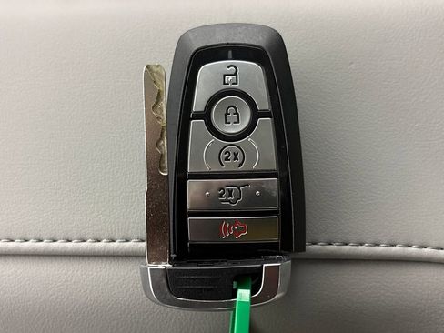 New 2026 Ford Expedition Active image 34