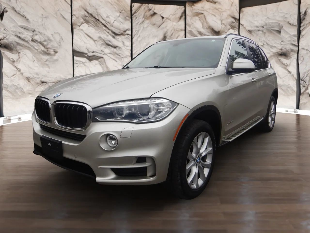 Used 2016 BMW X5 xDrive35i AWD/4WD image 1