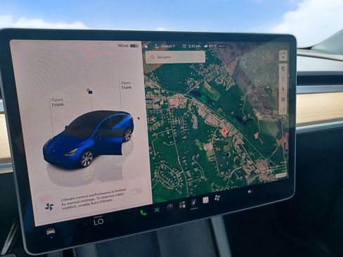 Used 2023 Tesla Model Y AWD image 10