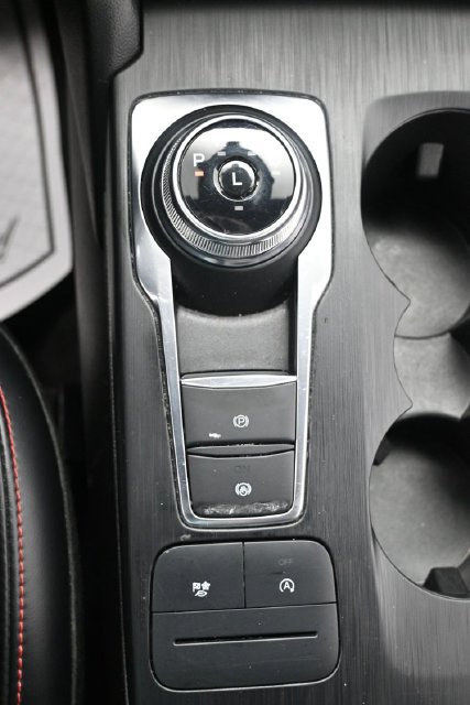 Certified 2025 Ford Escape ST-Line AWD/4WD image 15