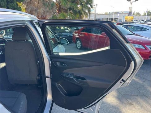 Used 2023 Chevrolet Bolt EUV LT w/ Driver Confidence Package FWD image 11