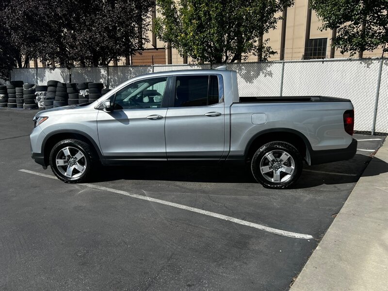 Used 2025 Honda Ridgeline RTL image 4