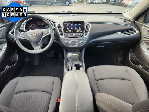 Used 2025 Chevrolet Malibu LT image 8