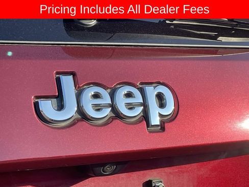 Used 2019 Jeep Grand Cherokee Limited w/ Luxury Group II AWD/4WD image 9