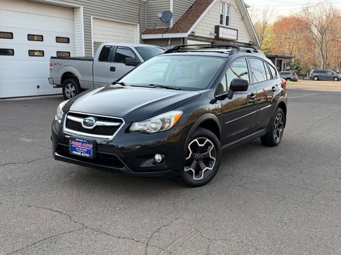 Used 2014 Subaru Crosstrek 2.0i Premium w/ Moonroof Package image 2