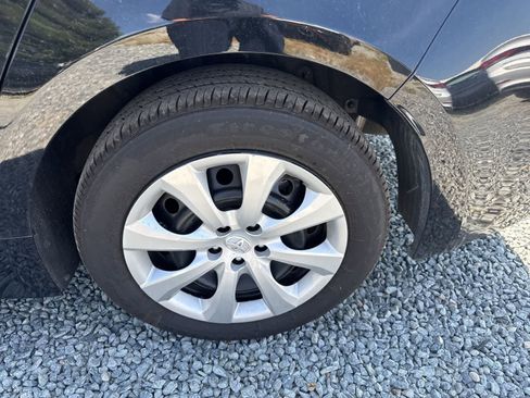 Used 2025 Toyota Corolla LE image 10