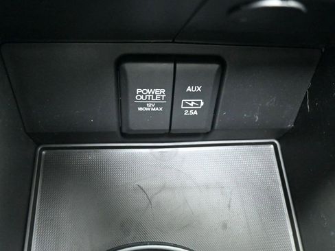 Used 2022 Honda Pilot Touring image 17