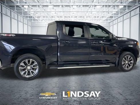 Used 2022 Chevrolet Silverado 1500 LT w/ Protection Package image 2