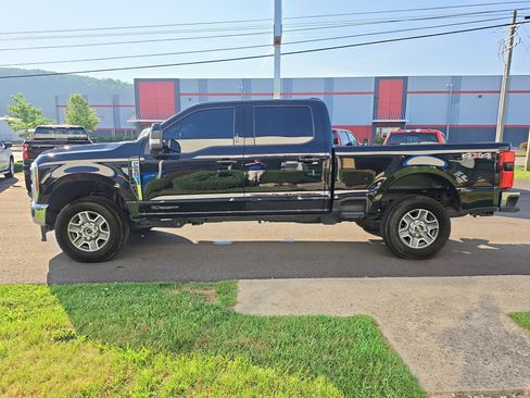 Used 2024 Ford F250 Lariat AWD/4WD image 7