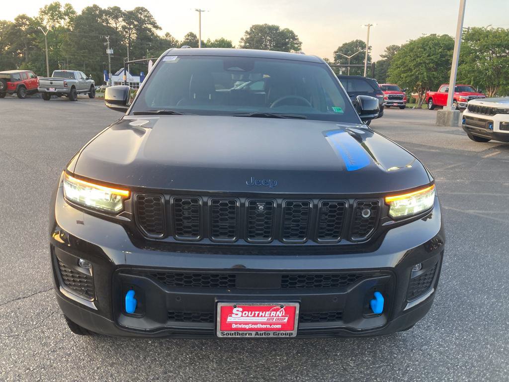 New 2024 Jeep Grand Cherokee Trailhawk w/ Advanced Protech Group II AWD/4WD image 9
