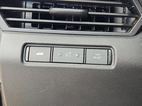 Used 2024 Nissan Altima 2.5 SR image 20