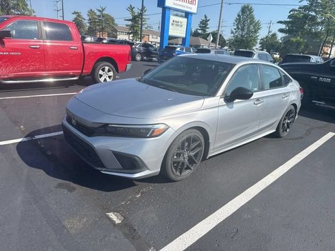 Used 2024 Honda Civic Sport image 3