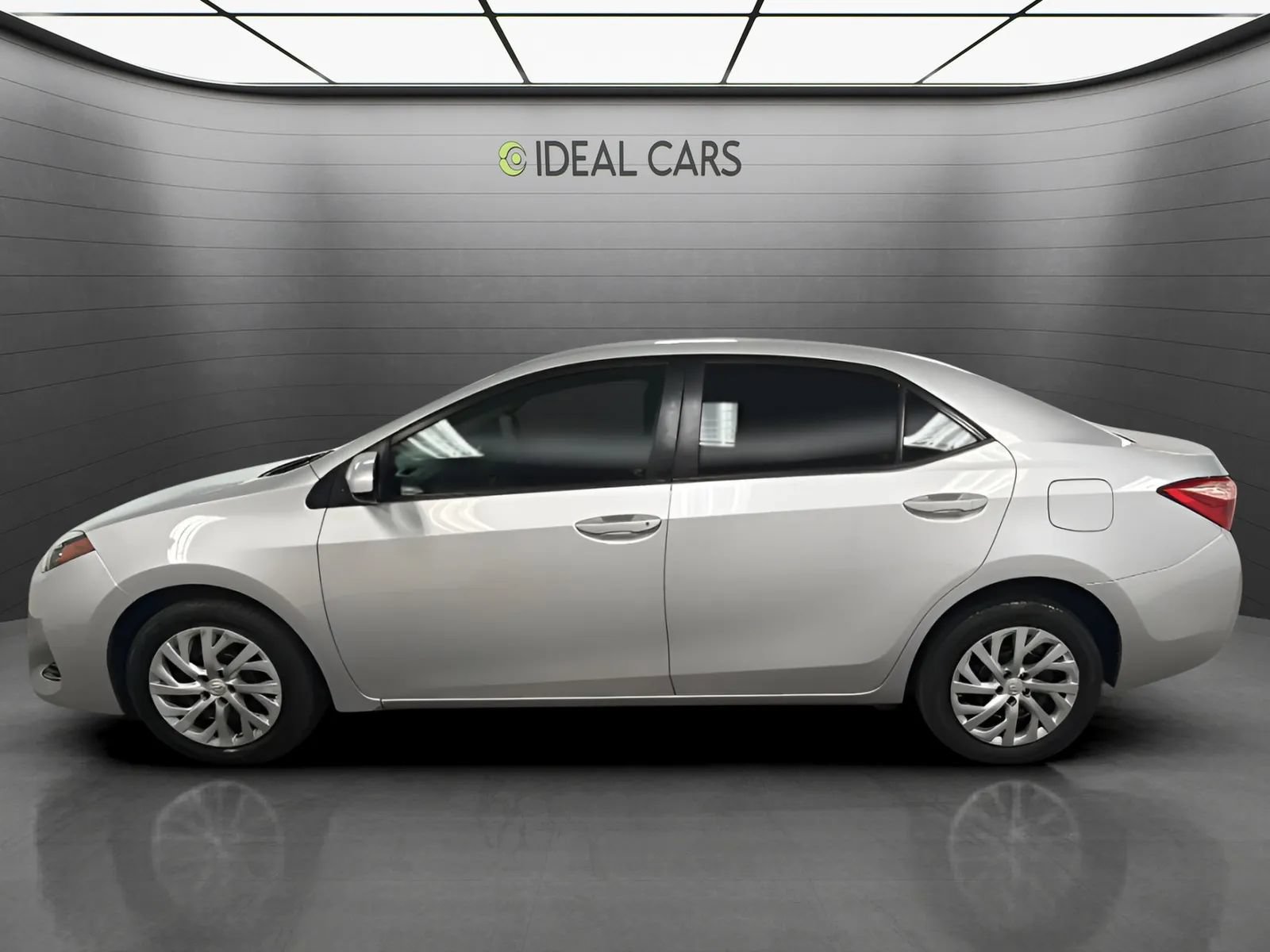 Used 2017 Toyota Corolla LE w/ Carpet Mat Package (TMS) FWD image 8
