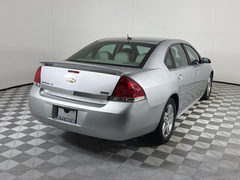 Used 2011 Chevrolet Impala LT w/ Luxury Edition Package FWD image 5