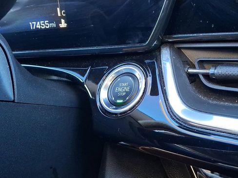 Used 2024 Chevrolet Trax RS image 21