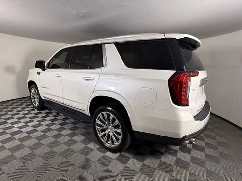 Used 2024 GMC Yukon Denali w/ Advanced Technology Package AWD/4WD image 4