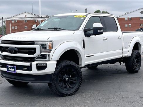 Used 2020 Ford F250 Platinum w/ FX4 Off-Road Package AWD/4WD image 11