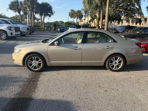 Used 2008 Lincoln MKZ FWD image 4