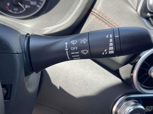 Used 2025 Nissan Sentra SR image 20