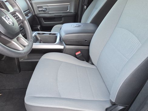 Used 2022 RAM 1500 Classic SLT w/ Electronics Group AWD/4WD image 11