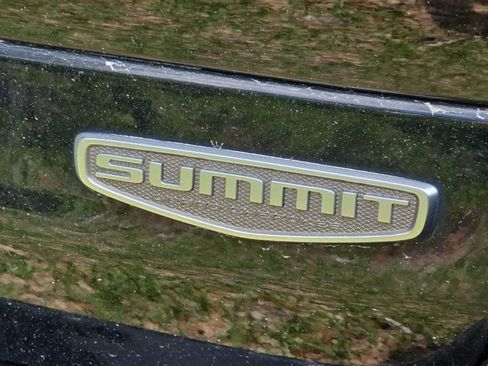 Certified 2023 Jeep Grand Cherokee Summit w/ Adv Protech Group IV AWD/4WD image 11