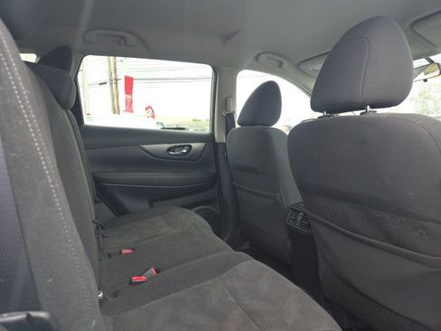 Used 2016 Nissan Rogue SV w/ SV Premium Package AWD/4WD image 13
