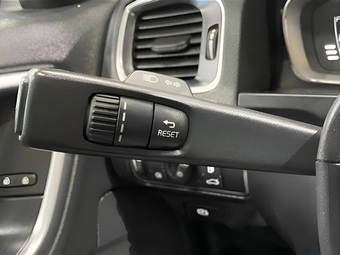 Used 2016 Volvo V60 T5 Premier AWD/4WD image 15