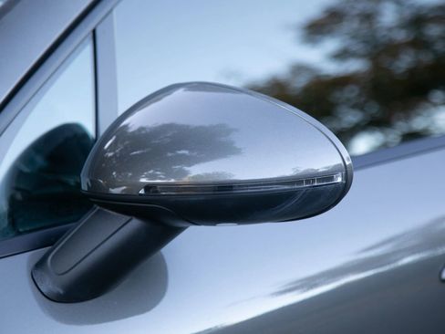 Used 2018 Porsche Macan Sport Edition image 16