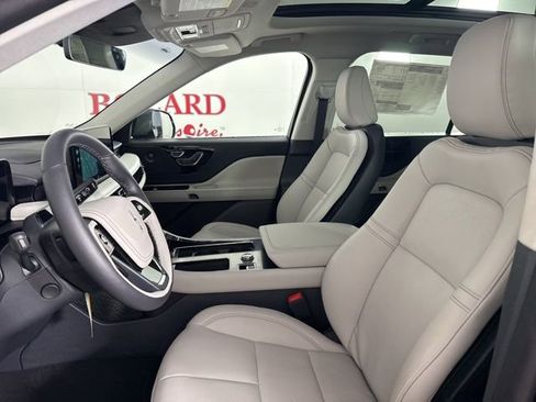 New 2025 Lincoln Aviator Premiere w/ Jet Appearance Package image 13