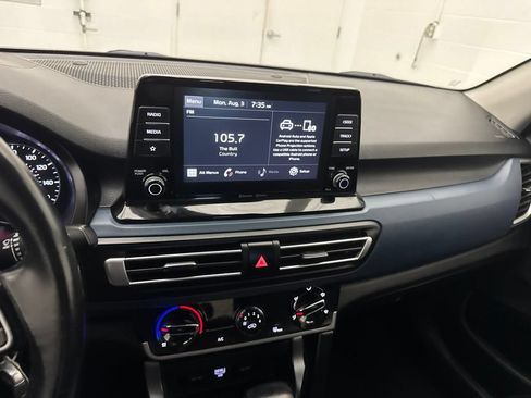 Used 2021 Kia Seltos S FWD image 15