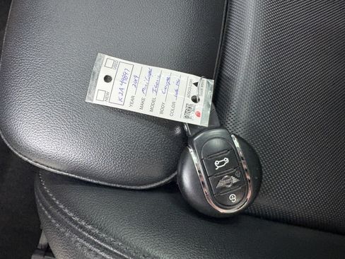 Used 2019 MINI Cooper S image 25