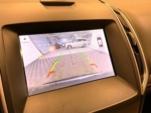 Used 2019 Ford Edge SEL w/ Equipment Group 201A image 19