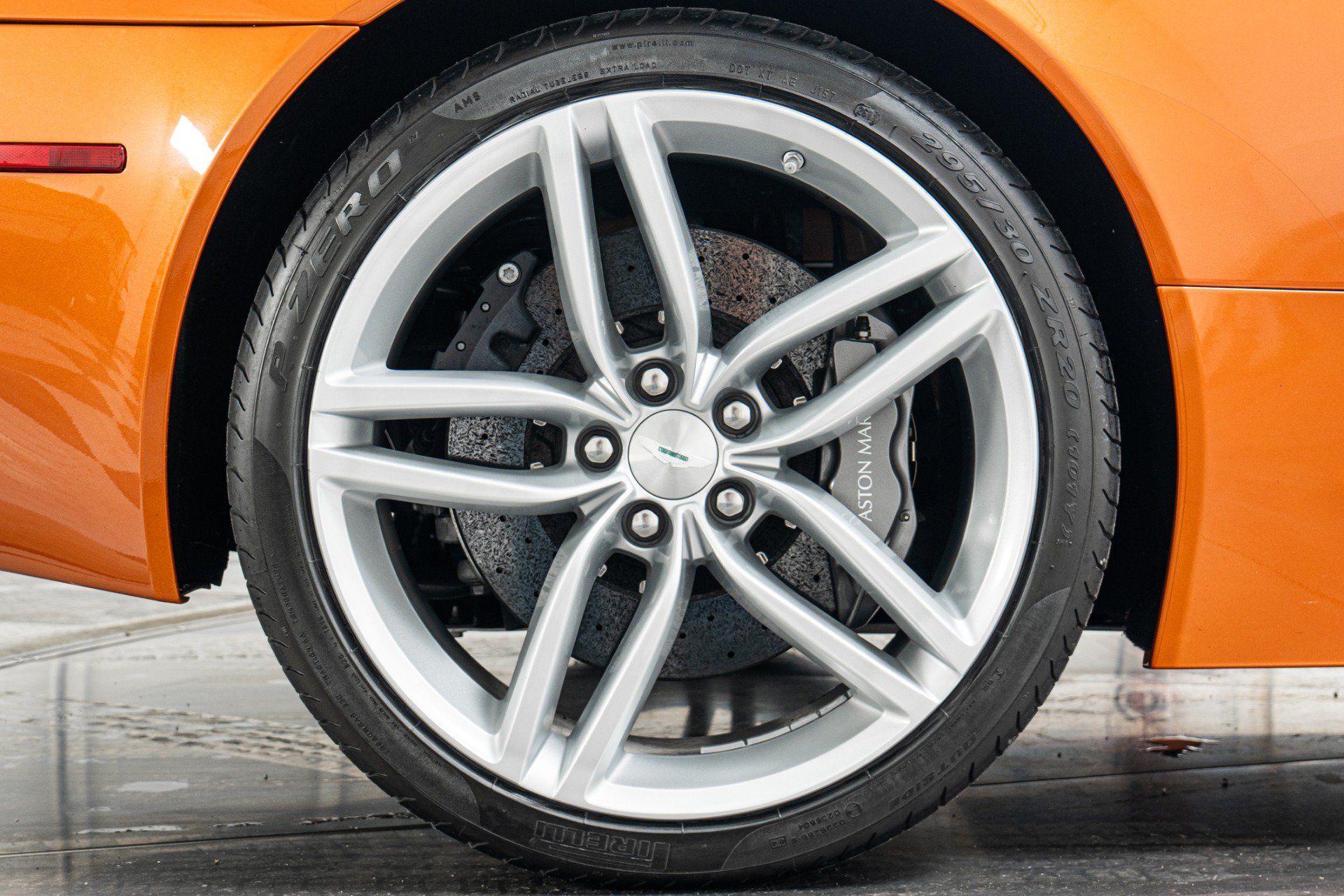 Used 2012 Aston Martin Virage Coupe RWD image 41