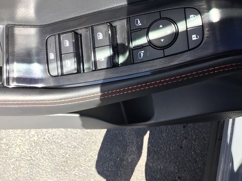 New 2026 Nissan Rogue SV image 8