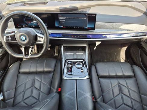 Certified 2024 BMW i7 eDrive50 w/ M Sport Package RWD image 18
