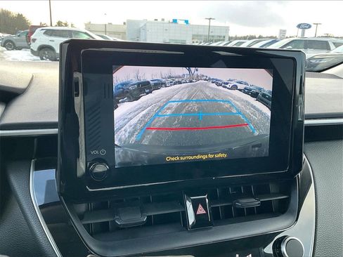 Used 2023 Toyota Corolla LE image 18