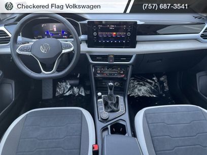 New 2025 Volkswagen Taos SE