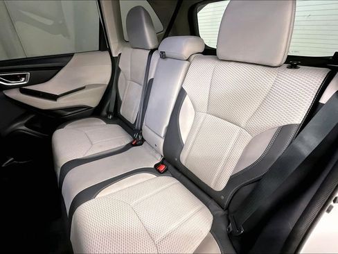 Used 2023 Subaru Forester Premium AWD/4WD image 22