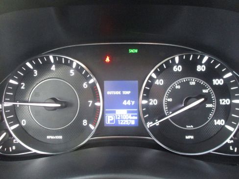 Used 2020 Nissan Armada SL w/ Premium Package image 16