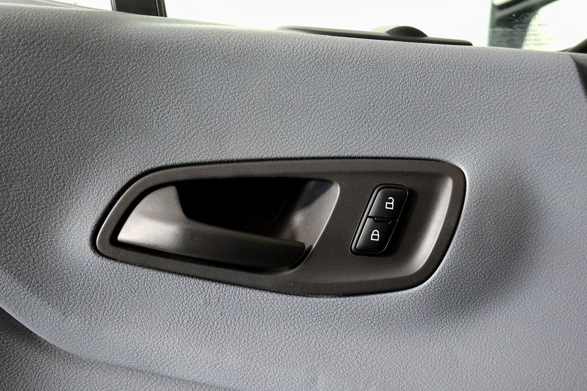 Used 2018 Ford Transit 350 XL RWD image 18